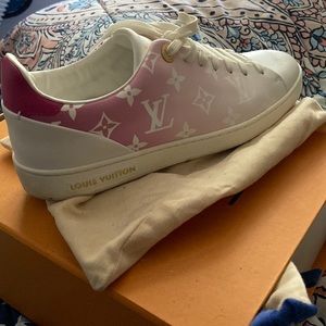 Authentic Lv Sneakers w/ dust bag & box & brand new laces